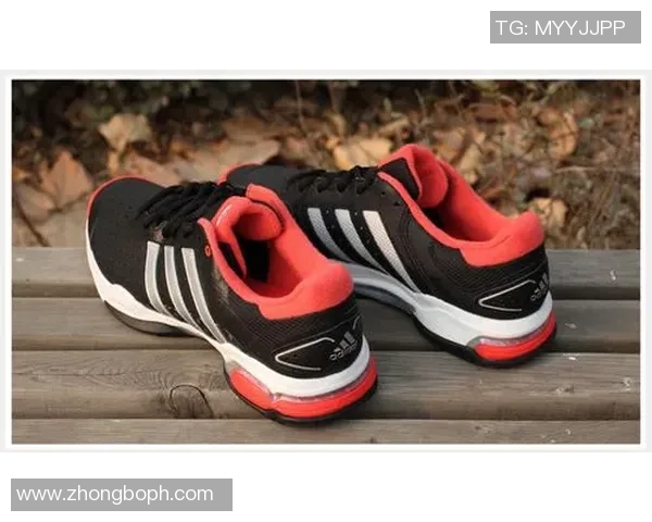 扁平足球鞋在日本球星脚下展现独特魅力与竞技表现