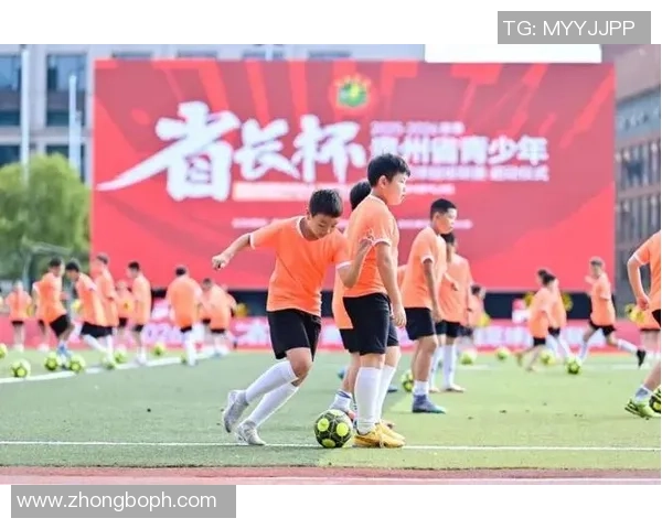 足球小将闪耀风采，挑战球星之路